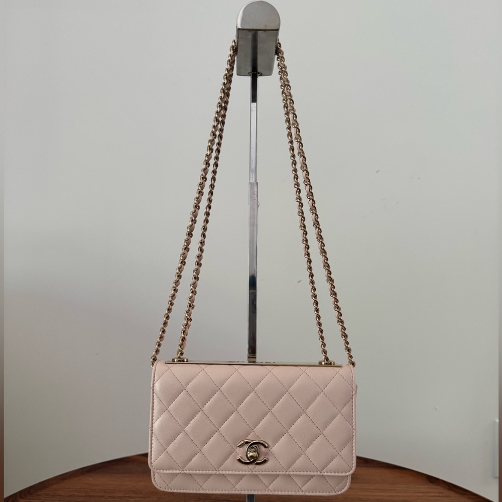 Chanel Wallet On Chain 2022